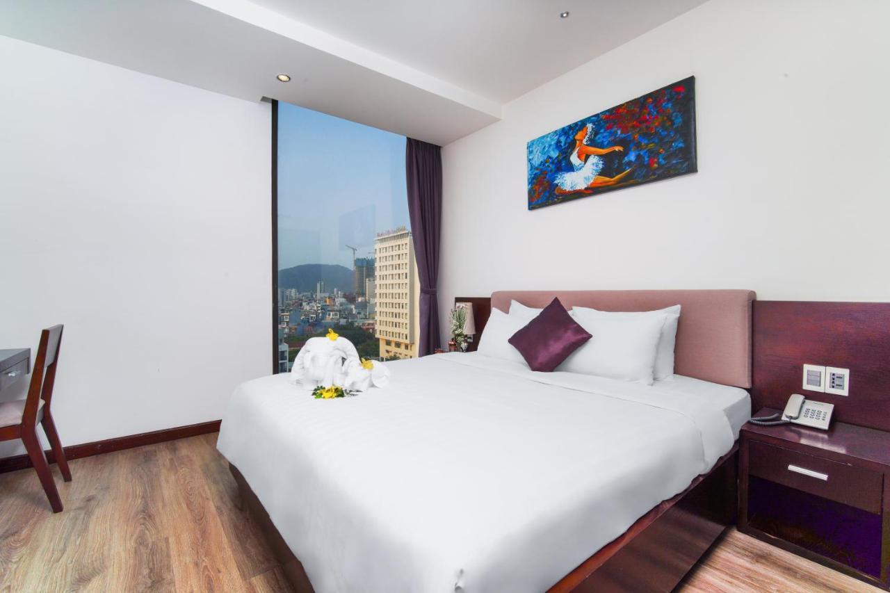 Golden Sun Hotel Danang Екстер'єр фото